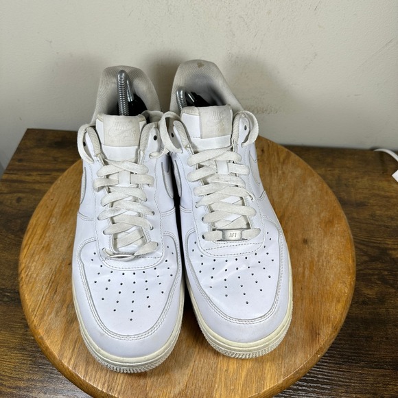 Nike Air Force 1 Low White Leather Sneakers Men's Size 10.5 Shoes 315122-111 - Picture 7 of 9